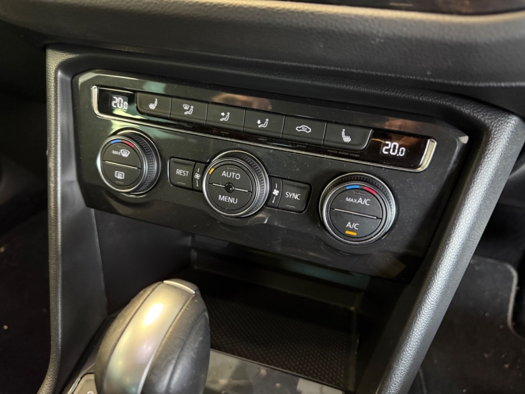 Used Volkswagen Tiguan 2020 for sale - 75764705: Photo 18