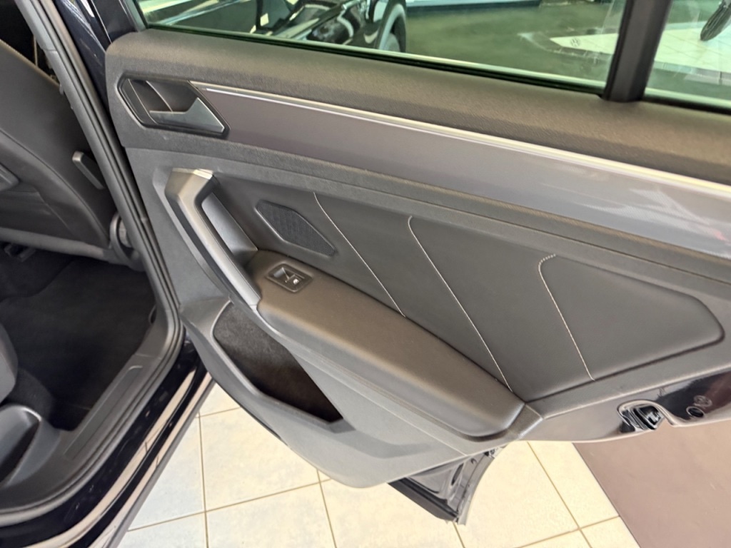 Used Volkswagen Tiguan 2020 for sale - 75764705: Photo 27