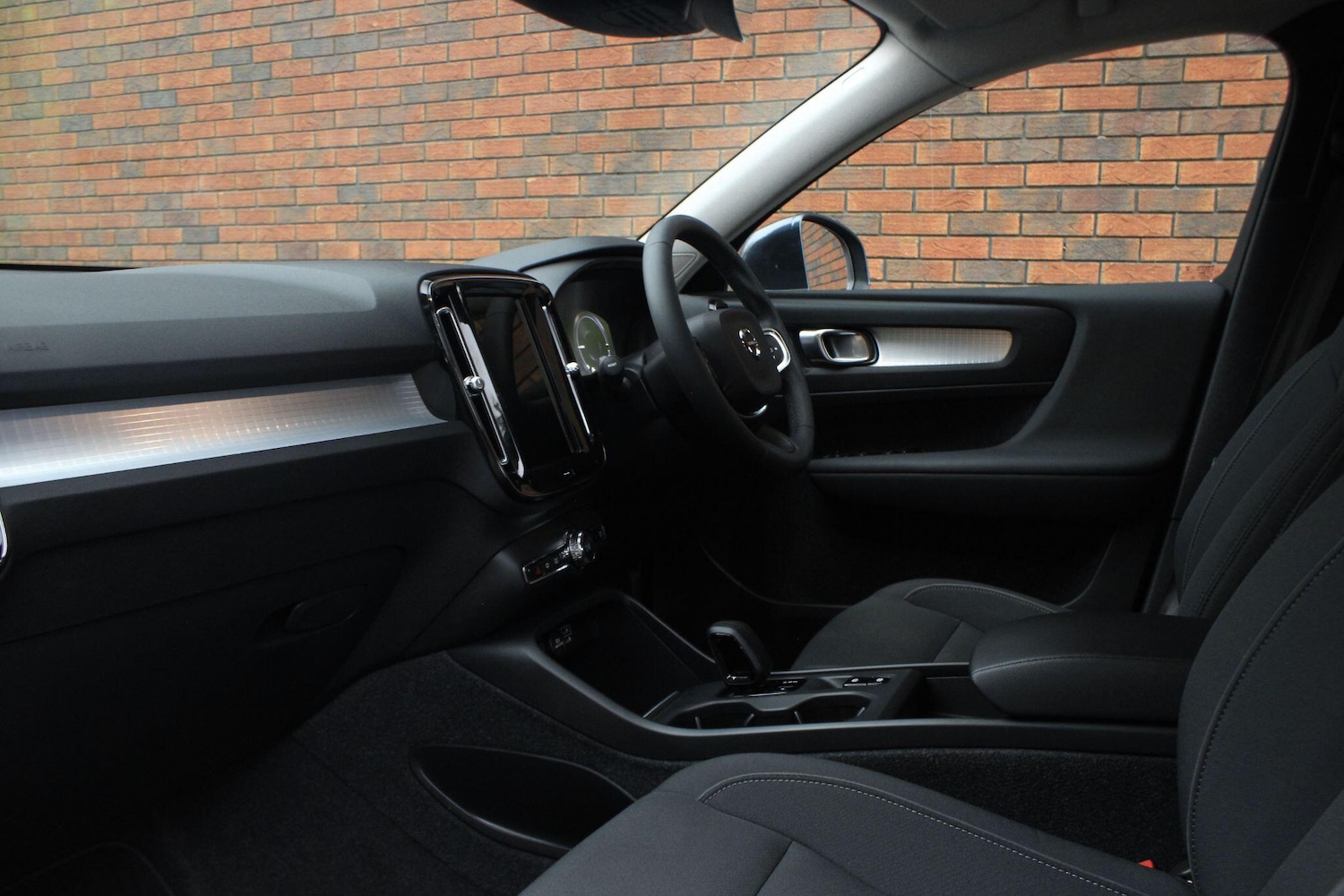 Used Volvo XC40 2021 for sale - 76991505: Photo 18