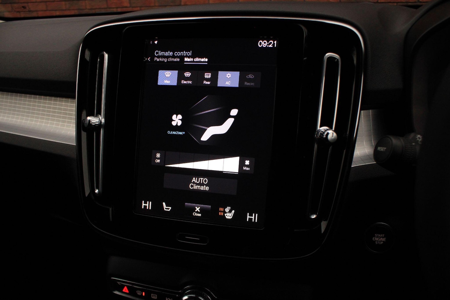 Used Volvo XC40 2021 for sale - 76991505: Photo 28