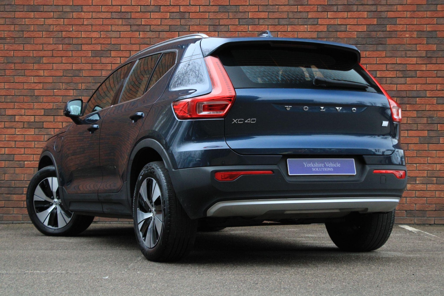 Used Volvo XC40 2021 for sale - 76991505: Photo 3