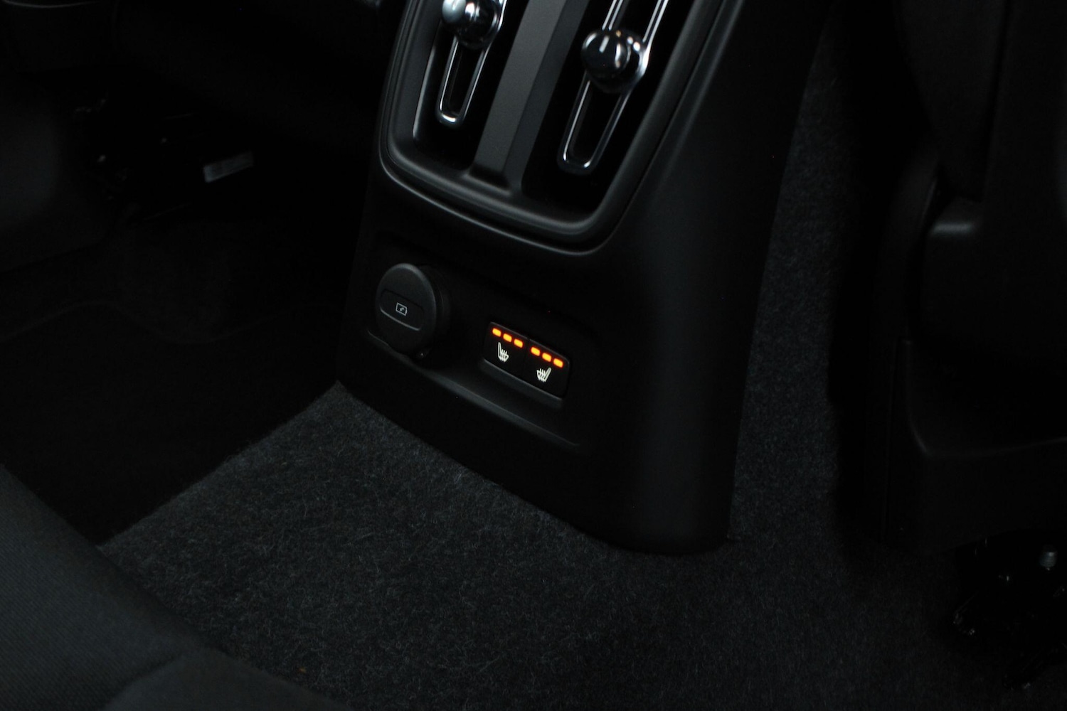 Used Volvo XC40 2021 for sale - 76991505: Photo 30