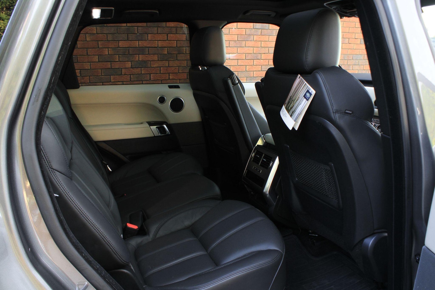 Used Land Rover Range Rover Sport 2017 for sale - 76122423: Photo 12