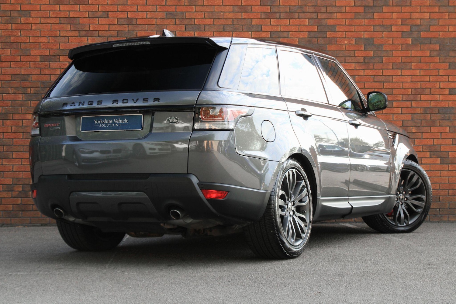 Used Land Rover Range Rover Sport 2017 for sale - 76122423: Photo 17