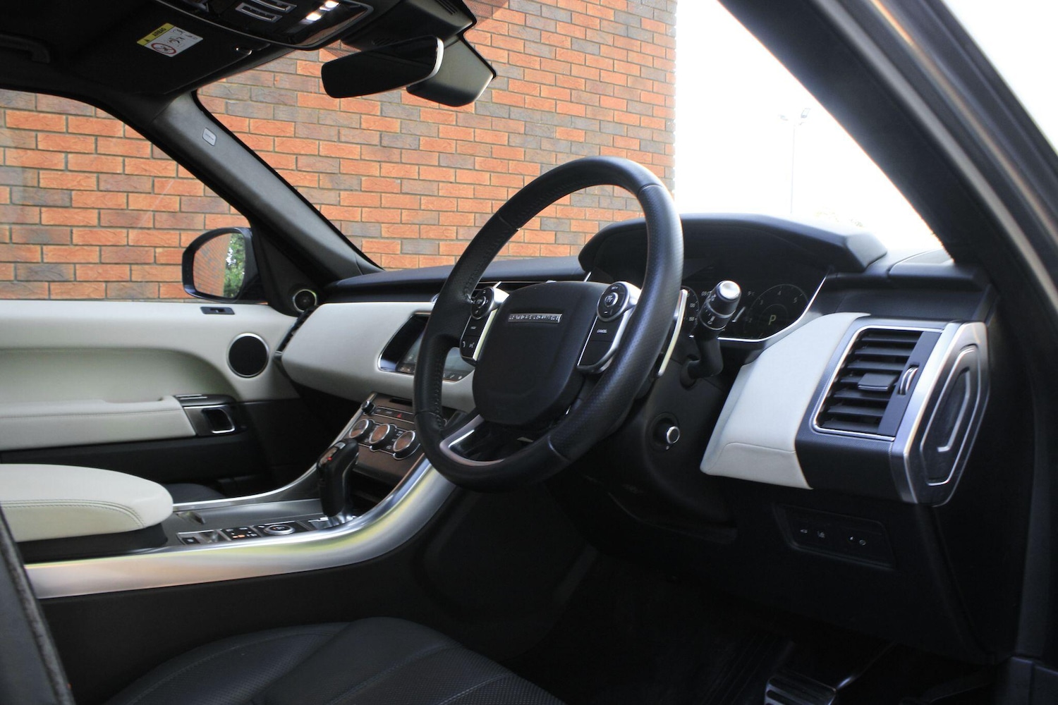 Used Land Rover Range Rover Sport 2017 for sale - 76122423: Photo 5