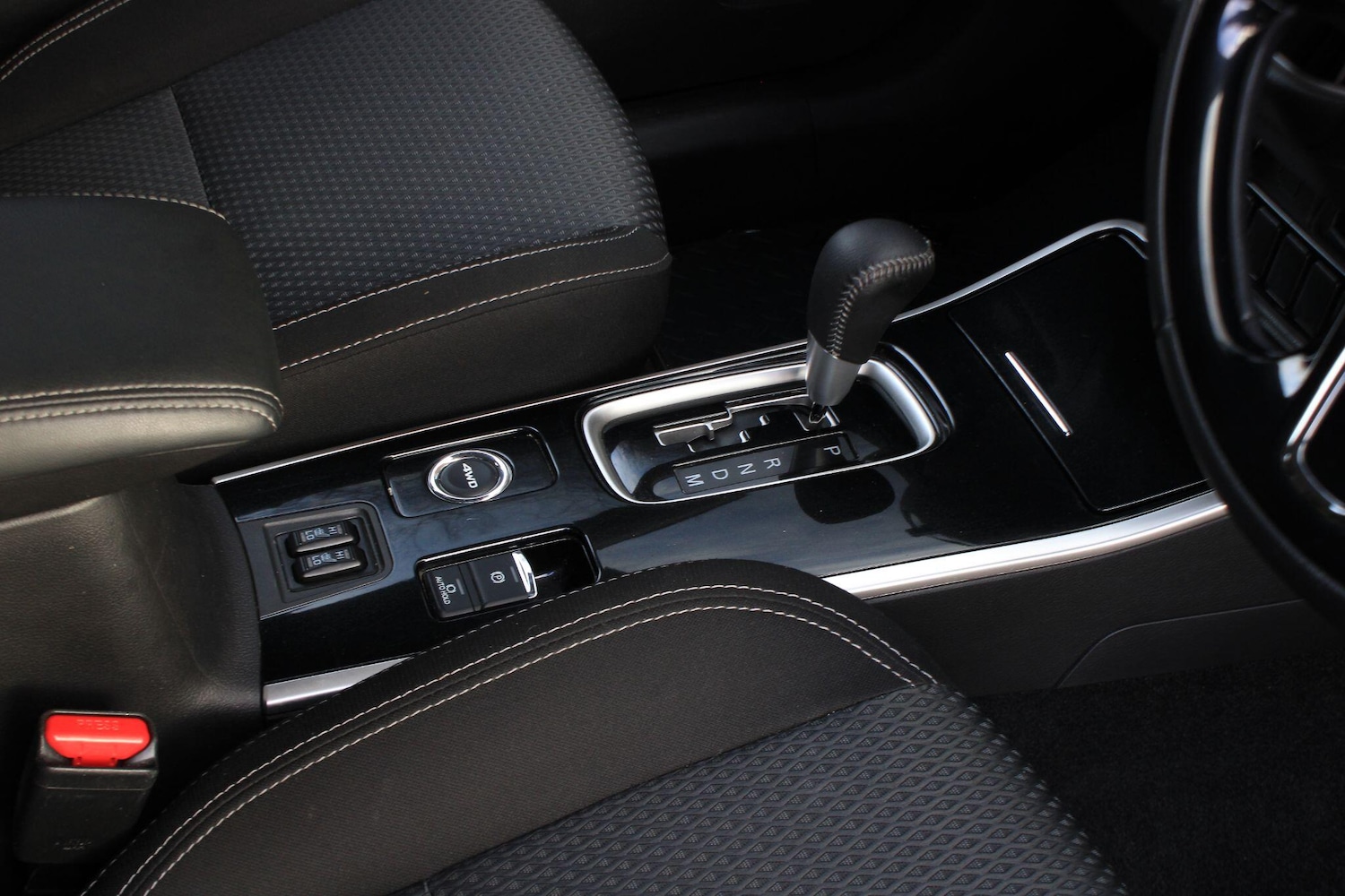 Used Mitsubishi Outlander 2020 for sale - 76992660: Photo 23