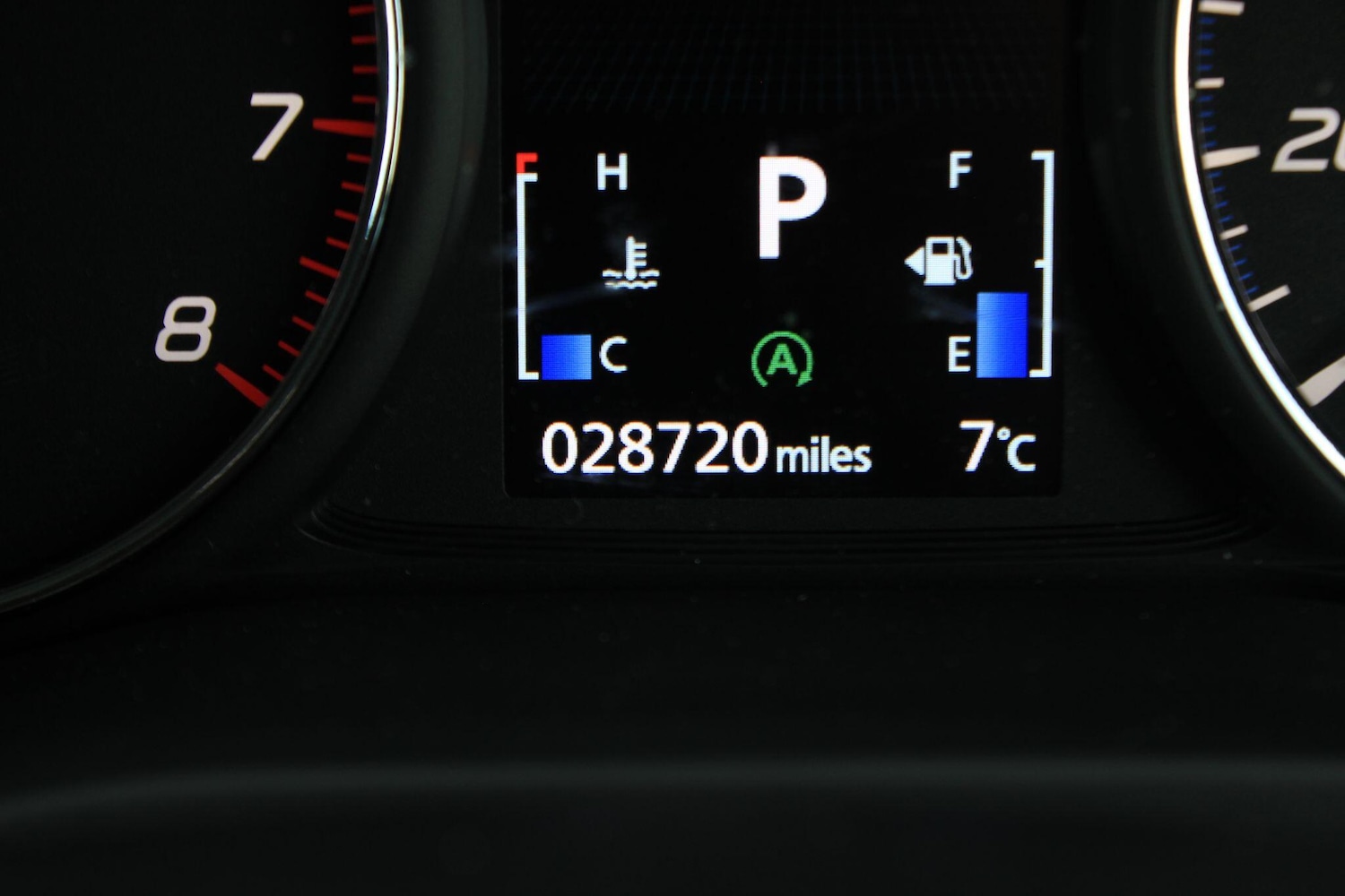 Used Mitsubishi Outlander 2020 for sale - 76992660: Photo 37