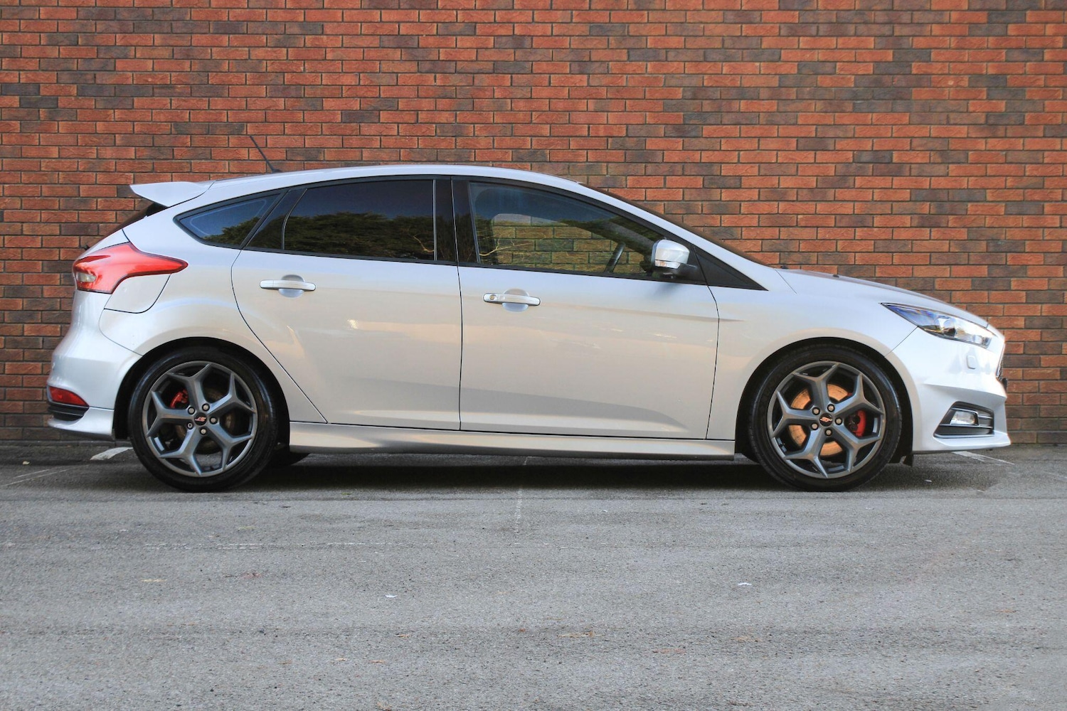 Used Ford Focus for sale - 76715251: Photo 2