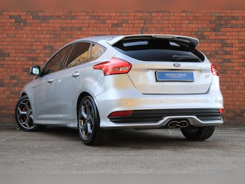 Used Ford Focus 2017 for sale - 76715251: Photo