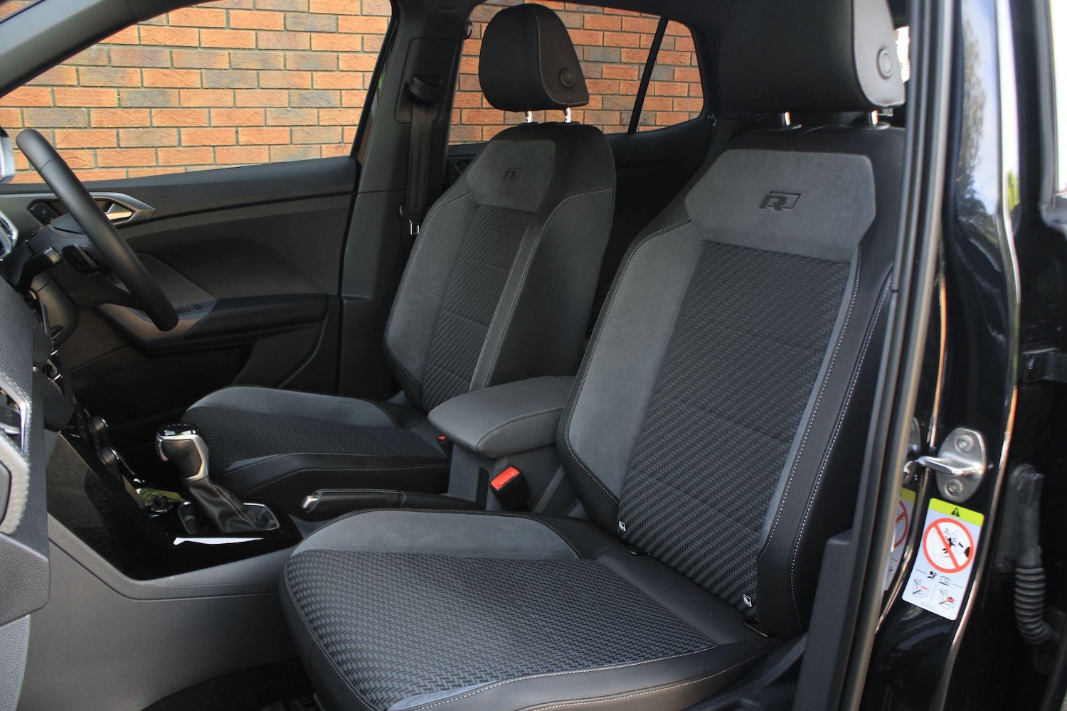 Used Volkswagen T-Cross 2020 for sale - 76152480: Photo 18