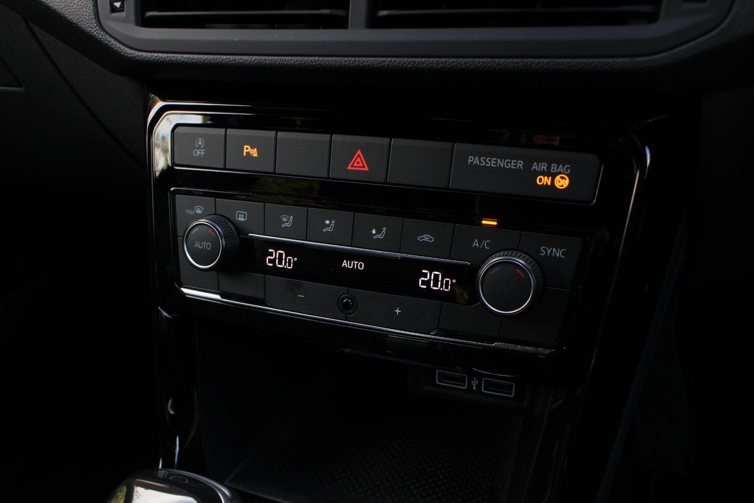 Used Volkswagen T-Cross 2020 for sale - 76152480: Photo 20