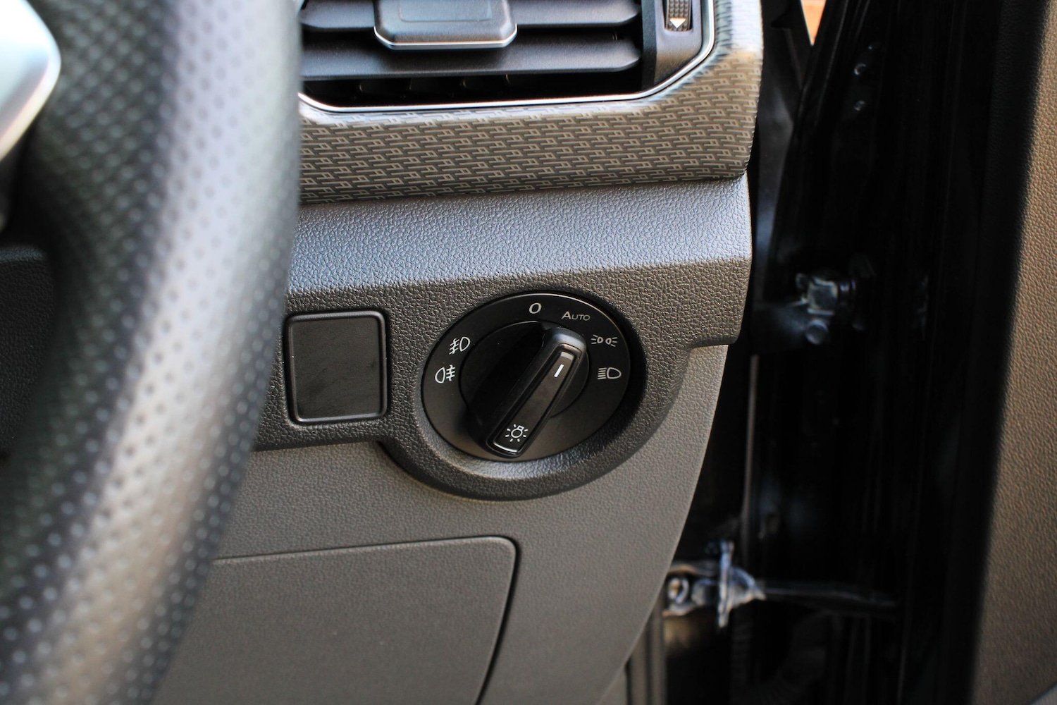 Used Volkswagen T-Cross 2020 for sale - 76152480: Photo 32