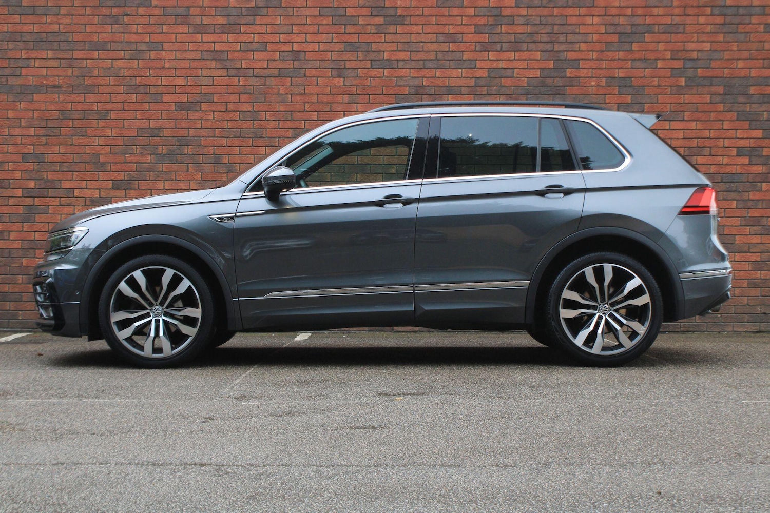 Used Volkswagen Tiguan 2019 for sale - 76259338: Photo 16