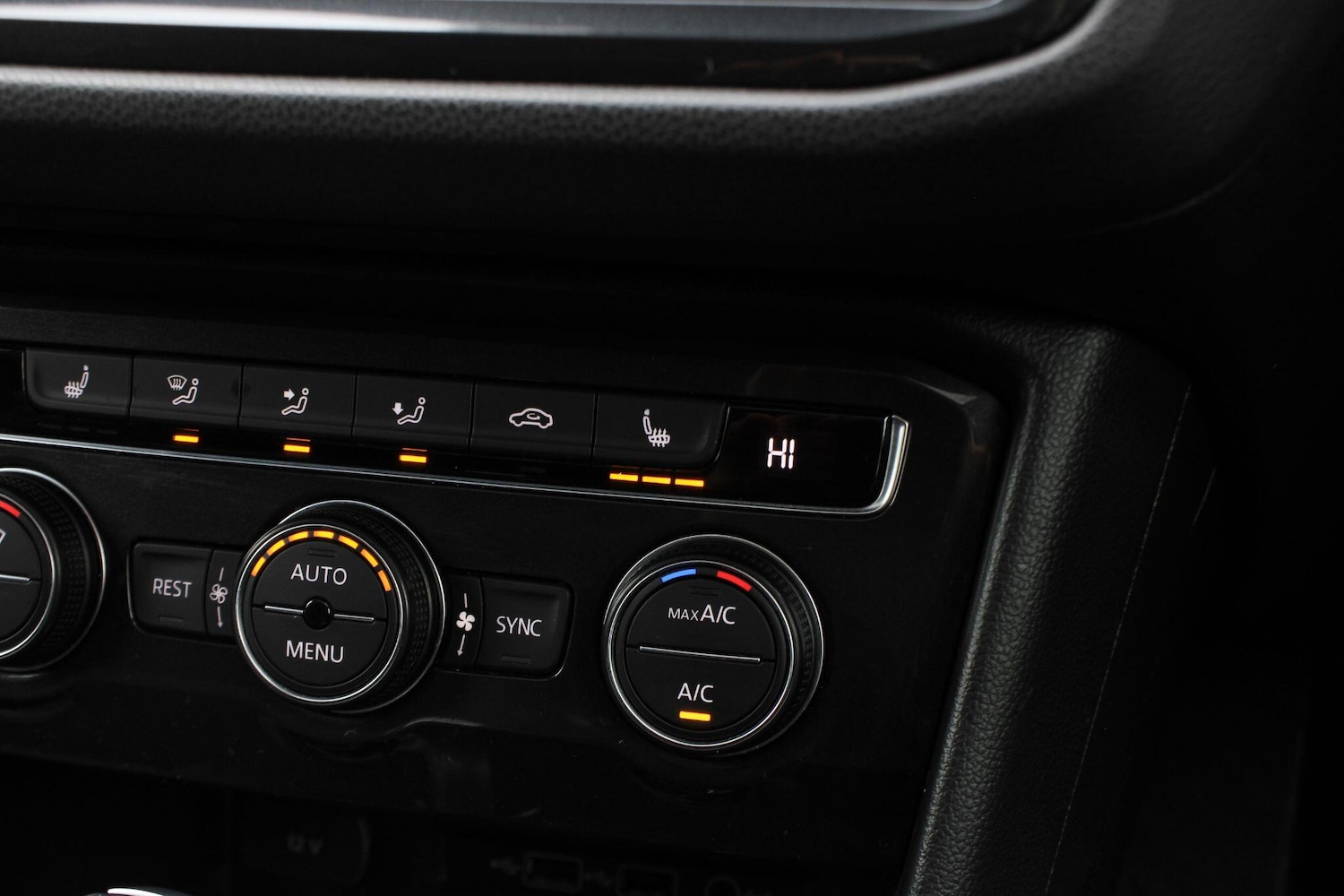 Used Volkswagen Tiguan 2019 for sale - 76259338: Photo 24