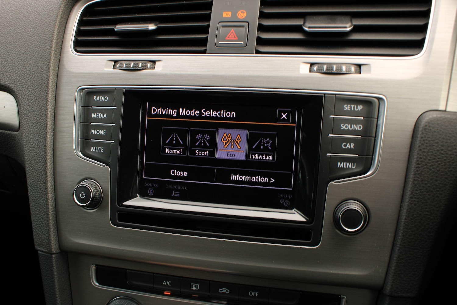 Used Volkswagen Golf 2014 for sale - 77387658: Photo 25