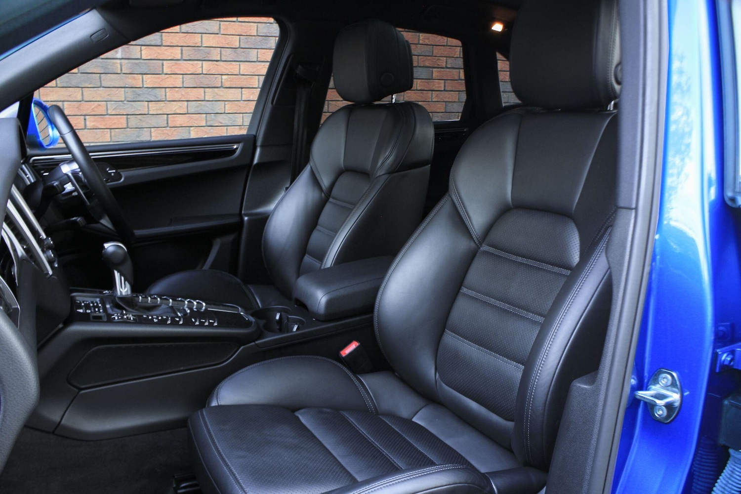 Used Porsche Macan 2017 for sale - 76135863: Photo 20