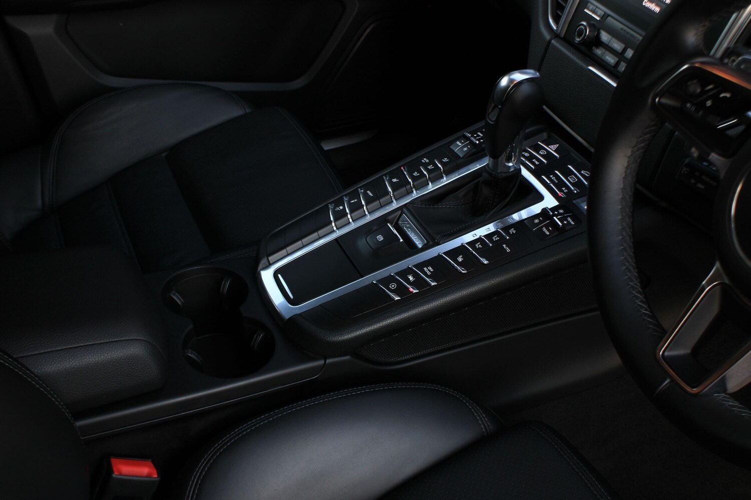 Used Porsche Macan 2017 for sale - 76135863: Photo 25