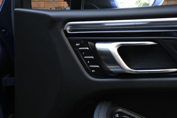 Used Porsche Macan 2017 for sale - 76135863: Photo 33