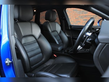 Used Porsche Macan 2017 for sale - 76135863: Photo 4
