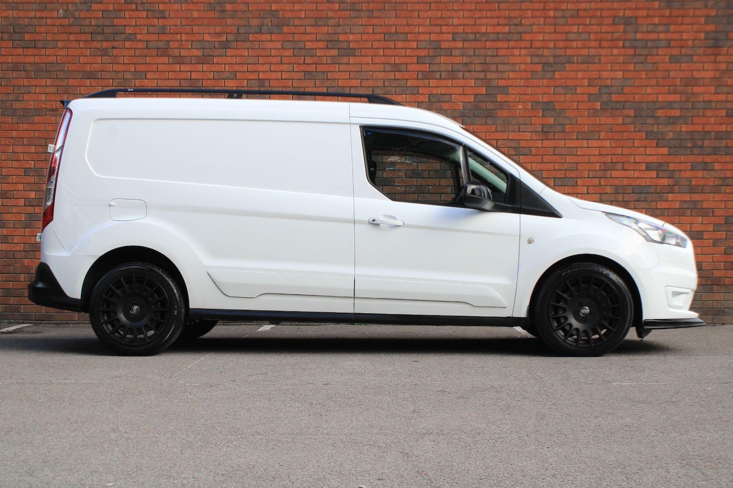 Used Ford Transit Connect 2021 for sale - 75989760: Photo 2
