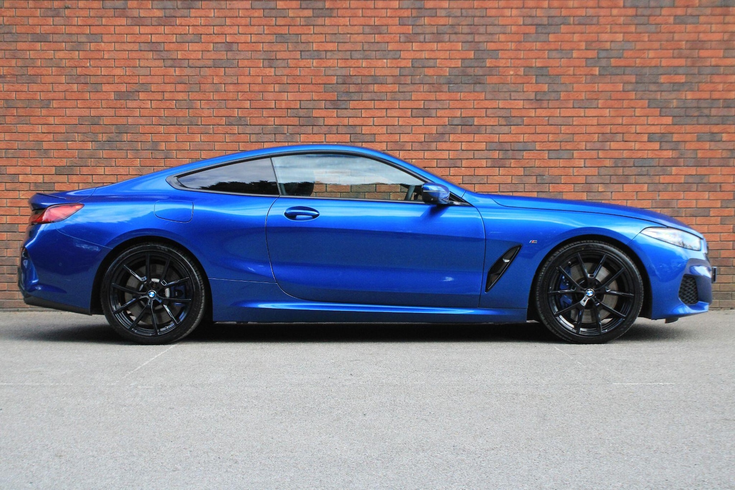 Used BMW 8 Series 2019 for sale - 76071823: Photo 2