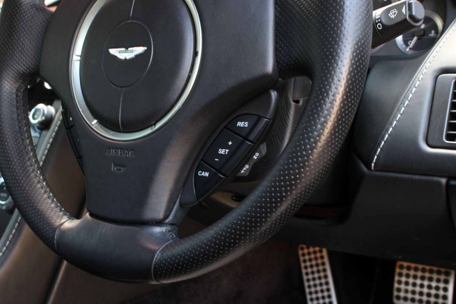 Used Aston Martin Vantage 2012 for sale - 77924921: Photo 20