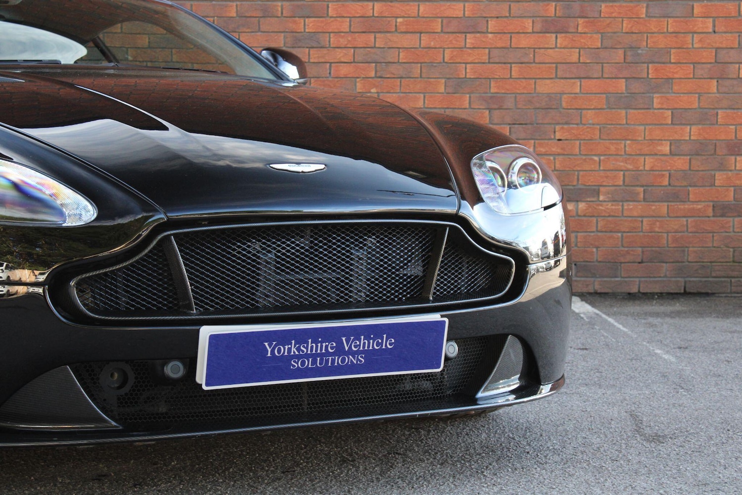 Used Aston Martin Vantage 2012 for sale - 77924921: Photo 31
