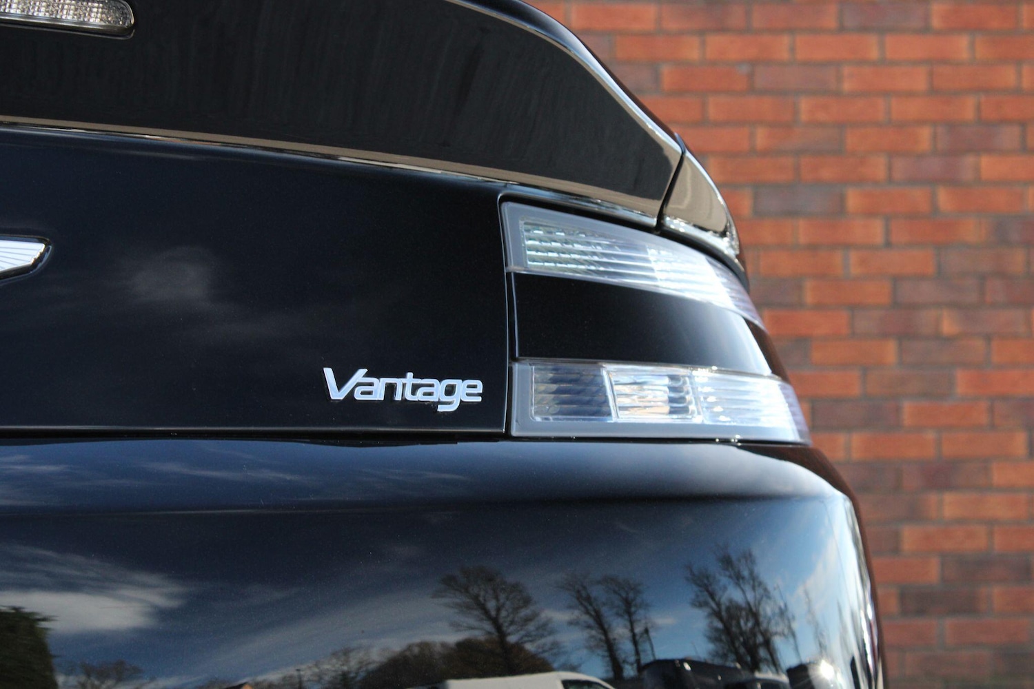 Used Aston Martin Vantage 2012 for sale - 77924921: Photo 33