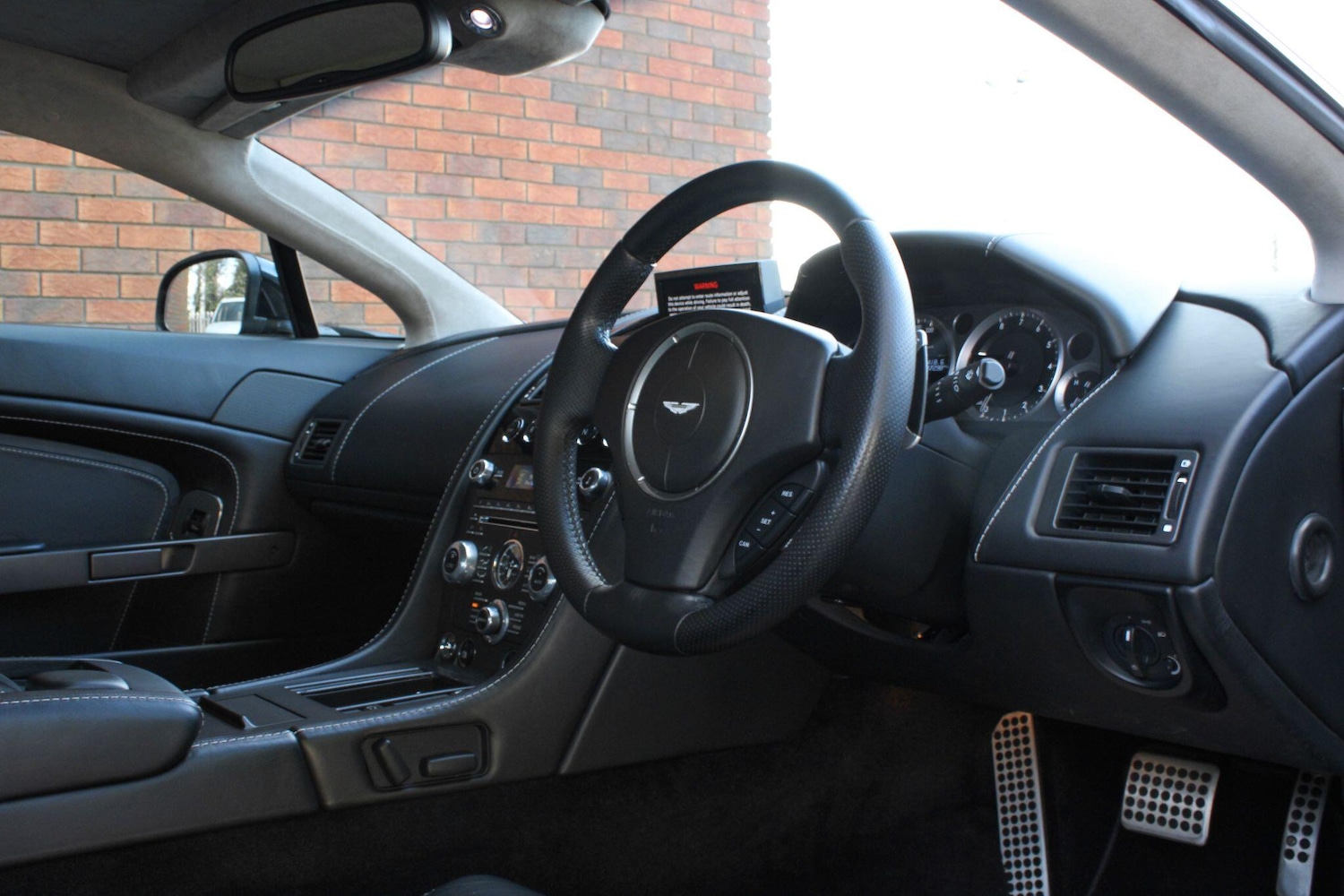 Used Aston Martin Vantage 2012 for sale - 77924921: Photo 5