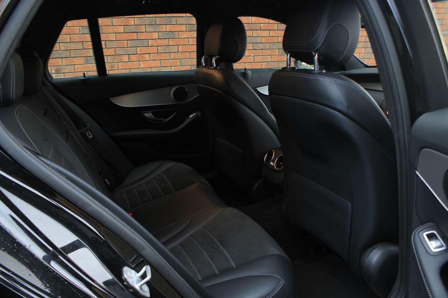 Used Mercedes-Benz C Class 2018 for sale - 76573672: Photo 10