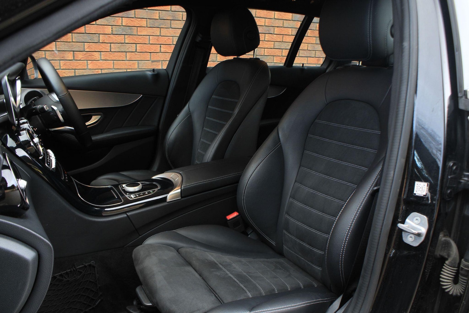 Used Mercedes-Benz C Class 2018 for sale - 76573672: Photo 16