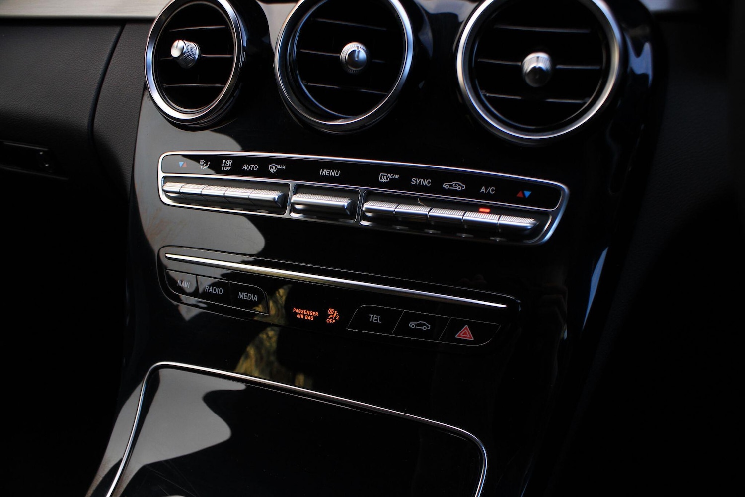 Used Mercedes-Benz C Class 2018 for sale - 76573672: Photo 18