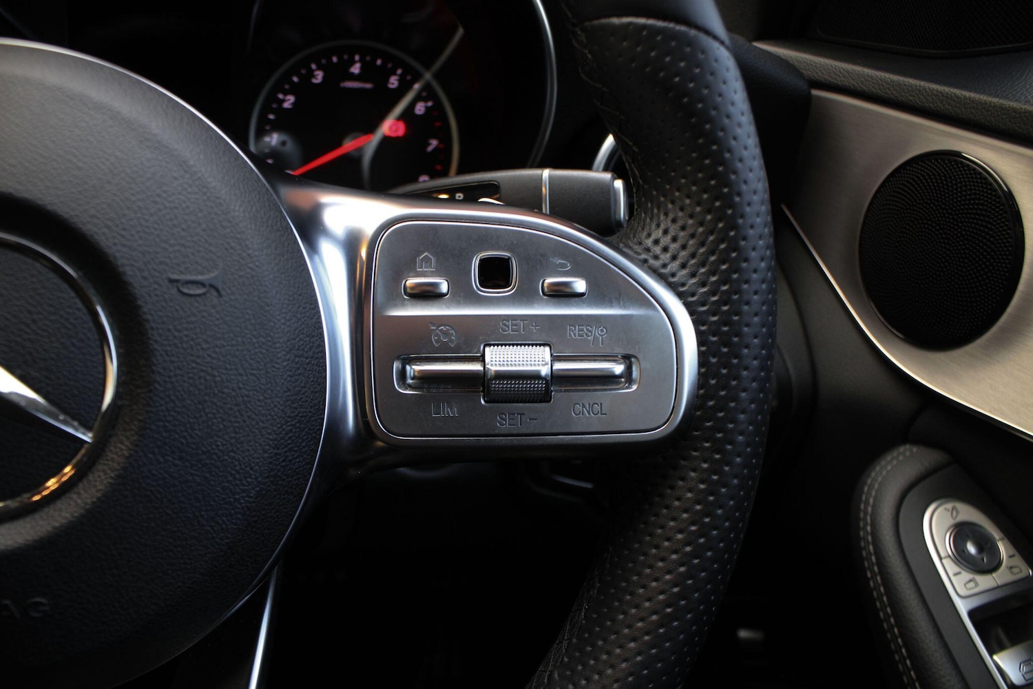 Used Mercedes-Benz C Class 2018 for sale - 76573672: Photo 28