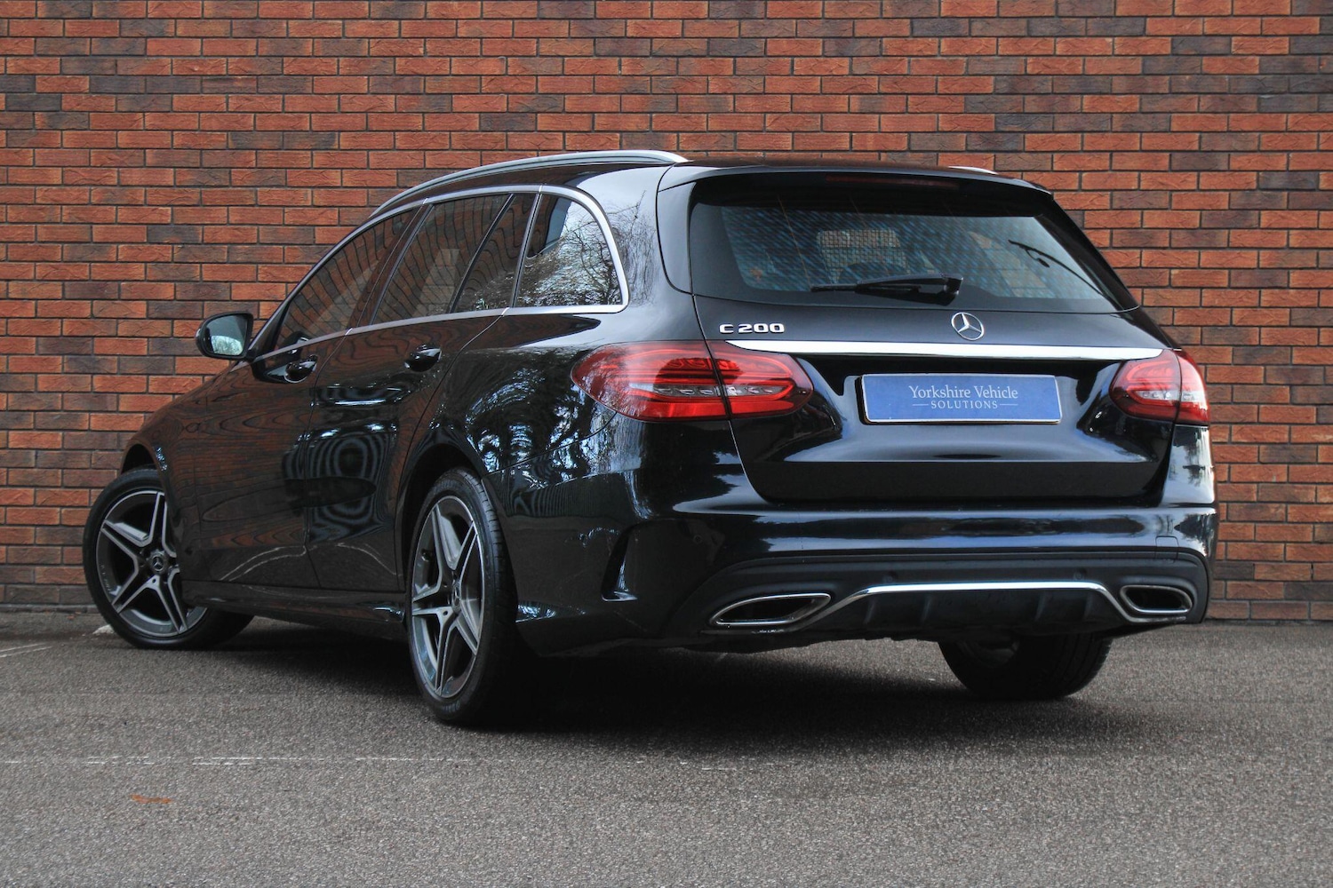 Used Mercedes-Benz C Class 2018 for sale - 76573672: Photo 3