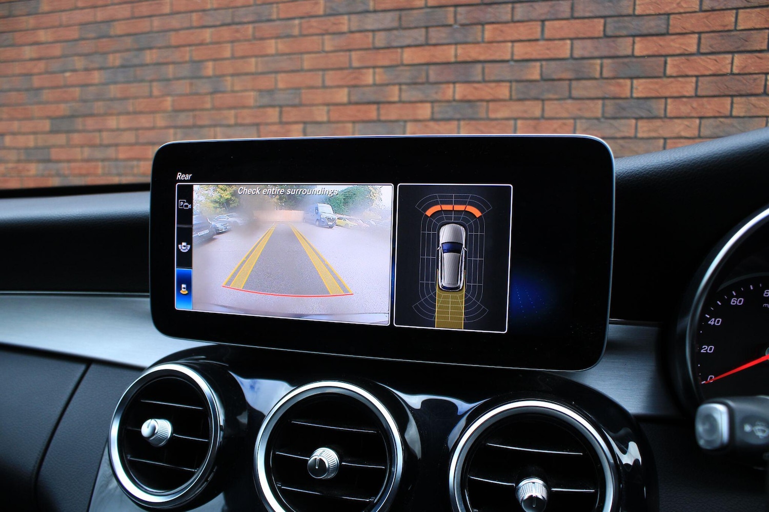 Used Mercedes-Benz C Class 2018 for sale - 76573672: Photo 7