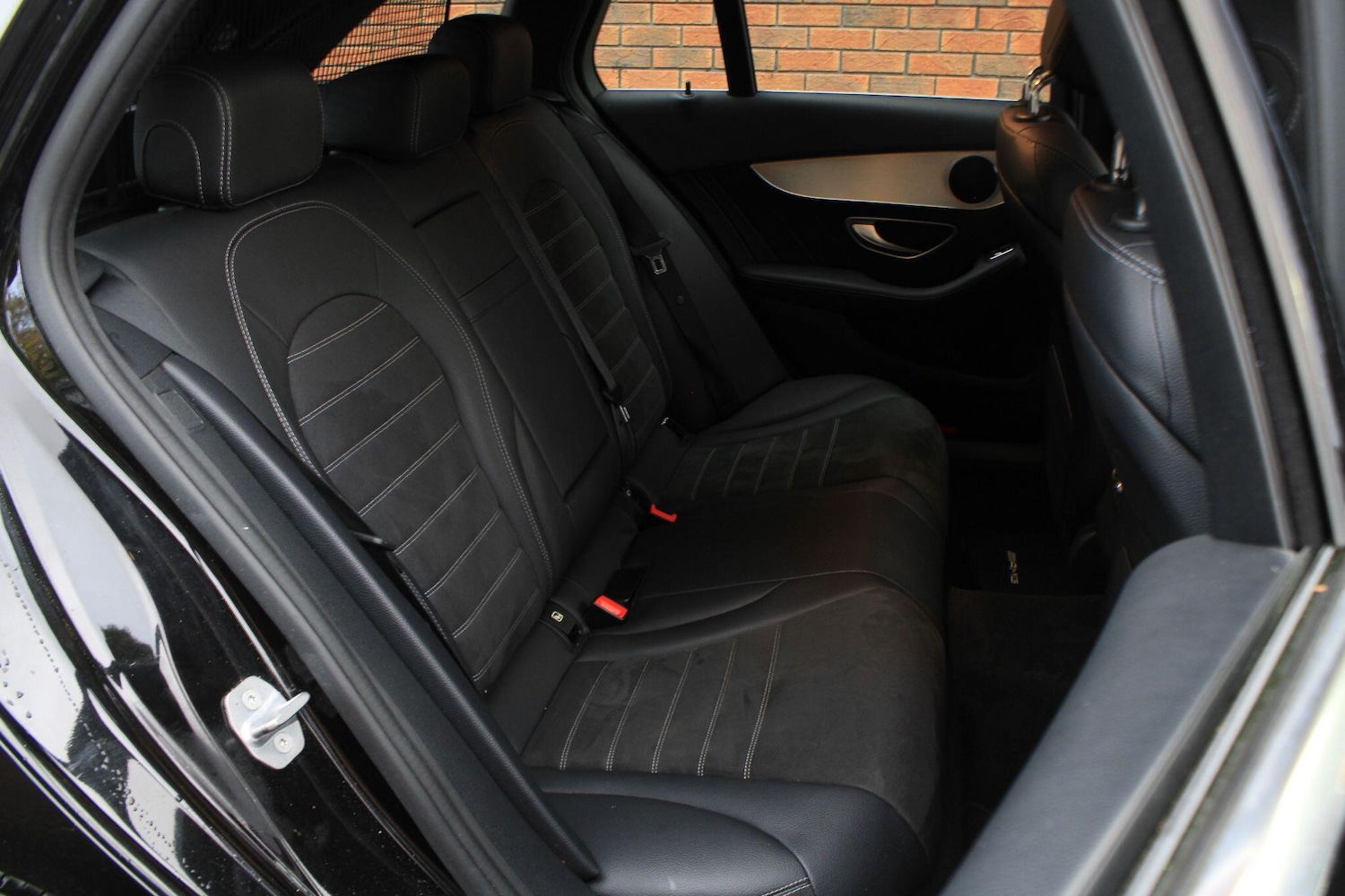 Used Mercedes-Benz C Class 2018 for sale - 76573672: Photo 9