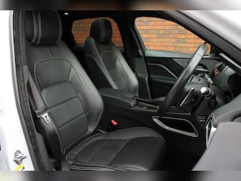 Used Jaguar F-Pace 2018 for sale - 79873749: Photo