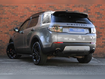 Used Land Rover Discovery Sport 2015 for sale - 75906215: Photo