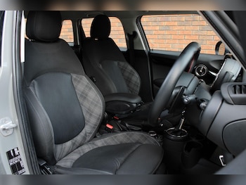 Used MINI Hatch 2017 for sale - 79362427: Photo
