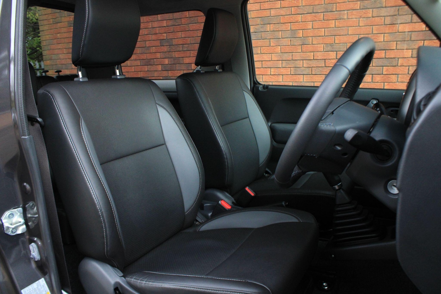 Used Suzuki Jimny 2016 for sale - 76728185: Photo 4