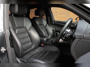 Used Porsche Macan 2017 for sale - 79658334: Photo