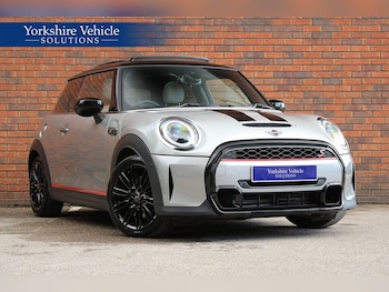 Used MINI Hatch 2022 for sale - 78601055: Photo