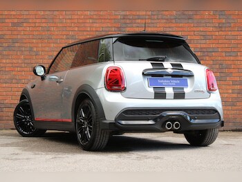 Used MINI Hatch 2022 for sale - 78601055: Photo