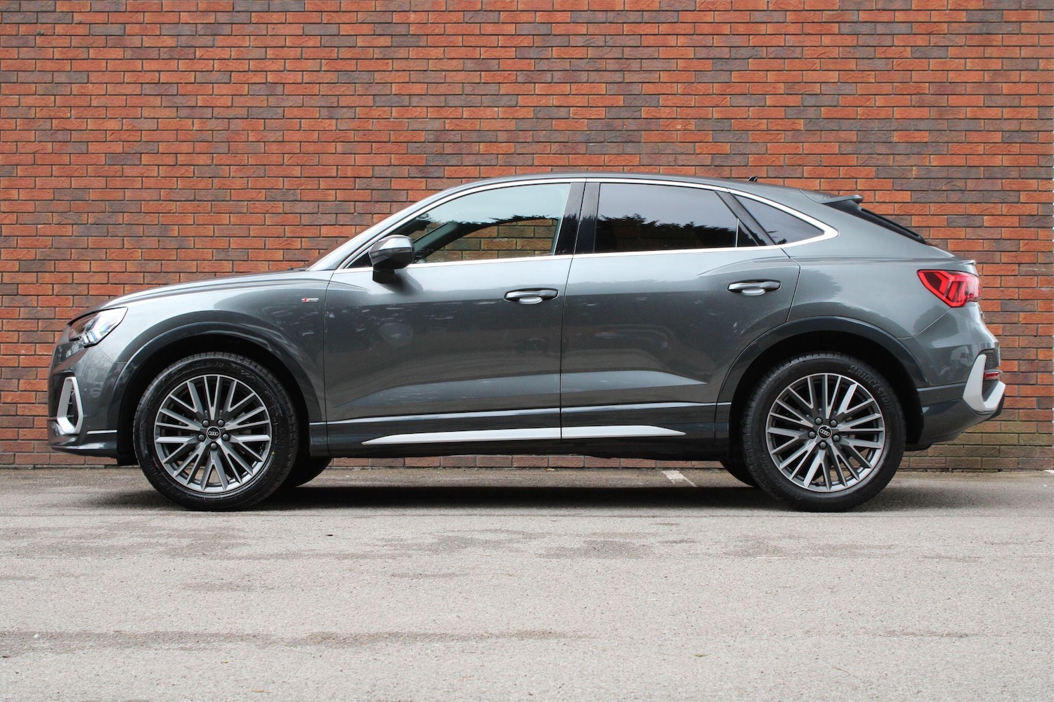 Used Audi Q3 2022 for sale - 77646355: Photo 17