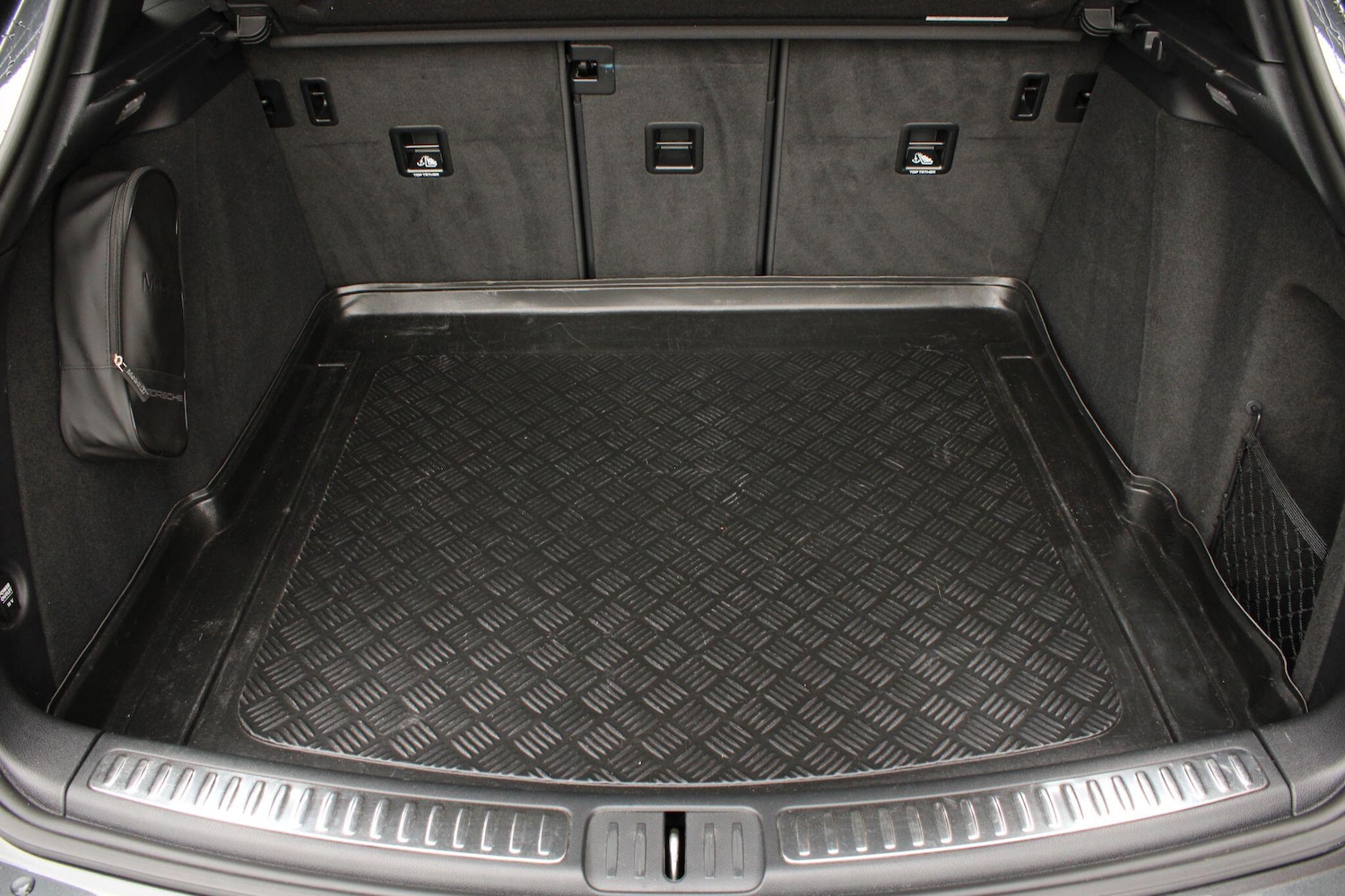 Used Porsche Macan 2020 for sale - 78072527: Photo 12