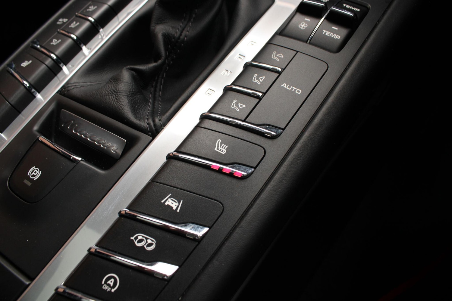 Used Porsche Macan 2020 for sale - 78072527: Photo 22