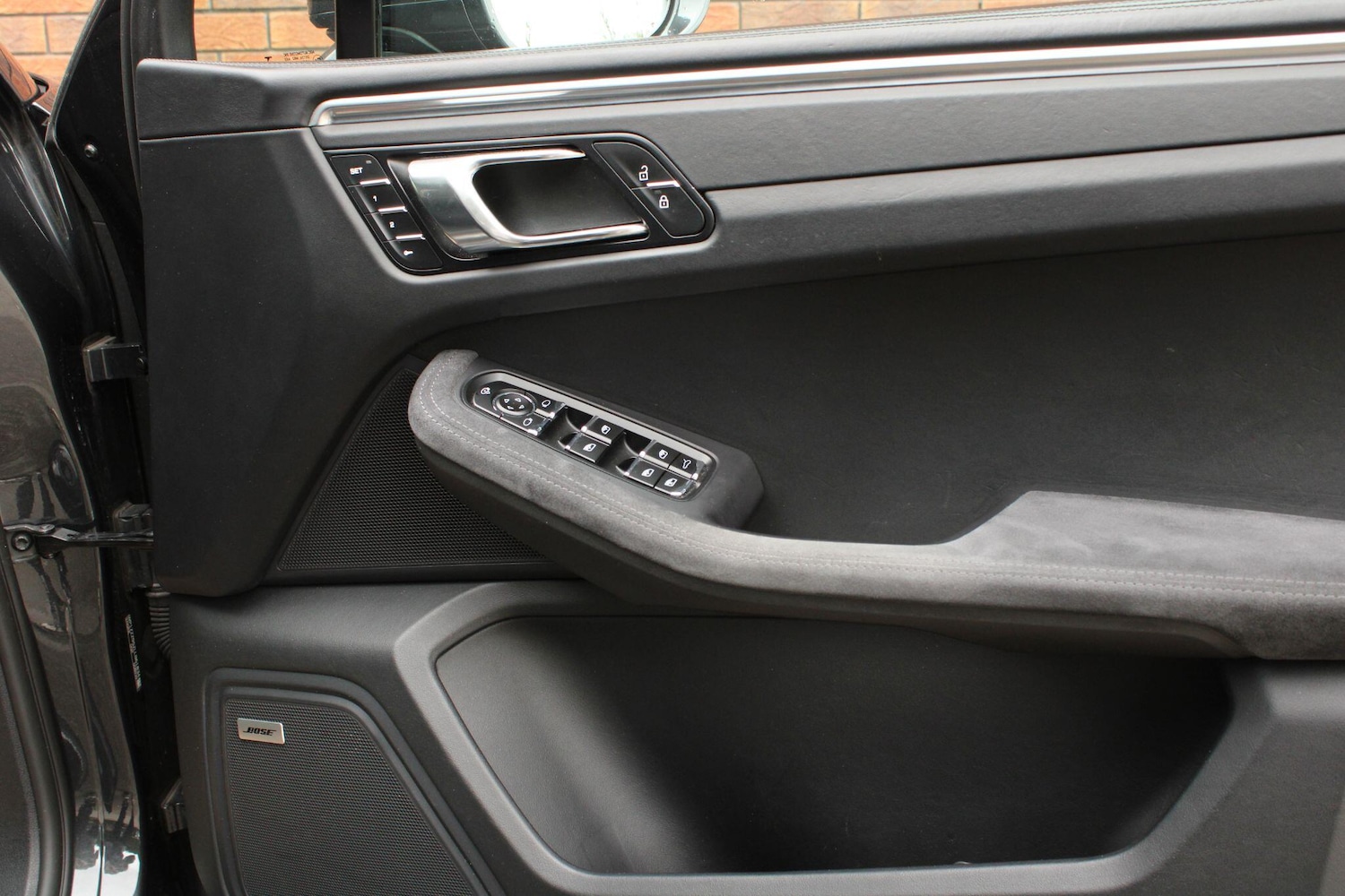 Used Porsche Macan 2020 for sale - 78072527: Photo 39