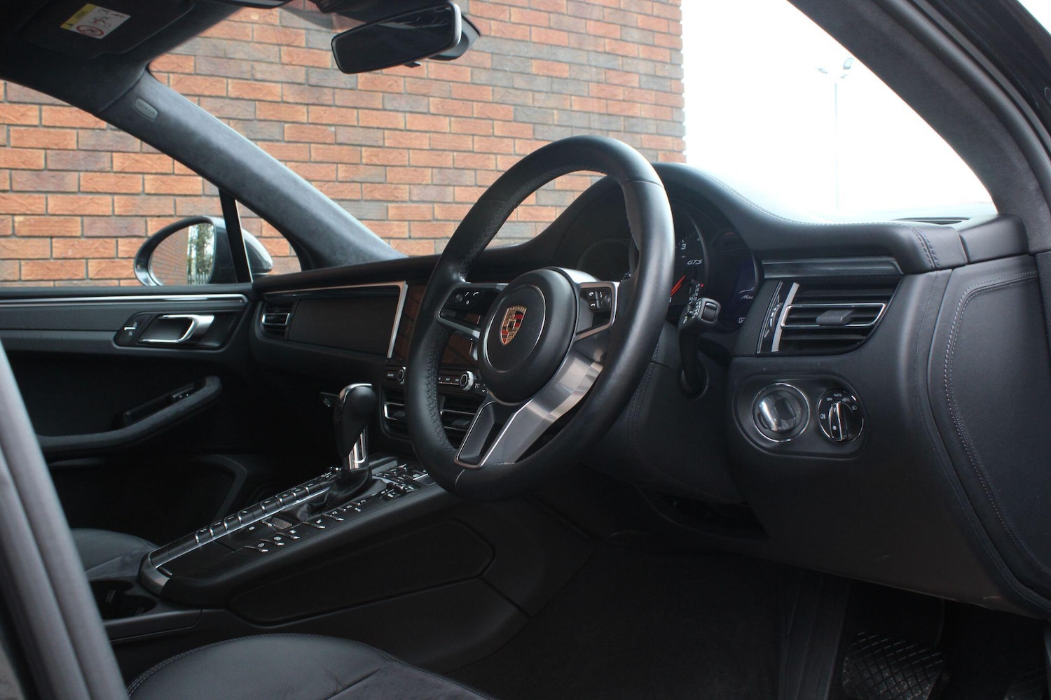 Used Porsche Macan 2020 for sale - 78072527: Photo 5