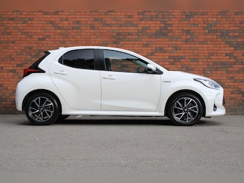 Used Toyota Yaris 2021 for sale - 75519468: Photo