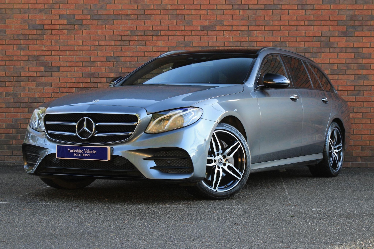 Used Mercedes-Benz E Class 2017 for sale - 76786680: Photo 15